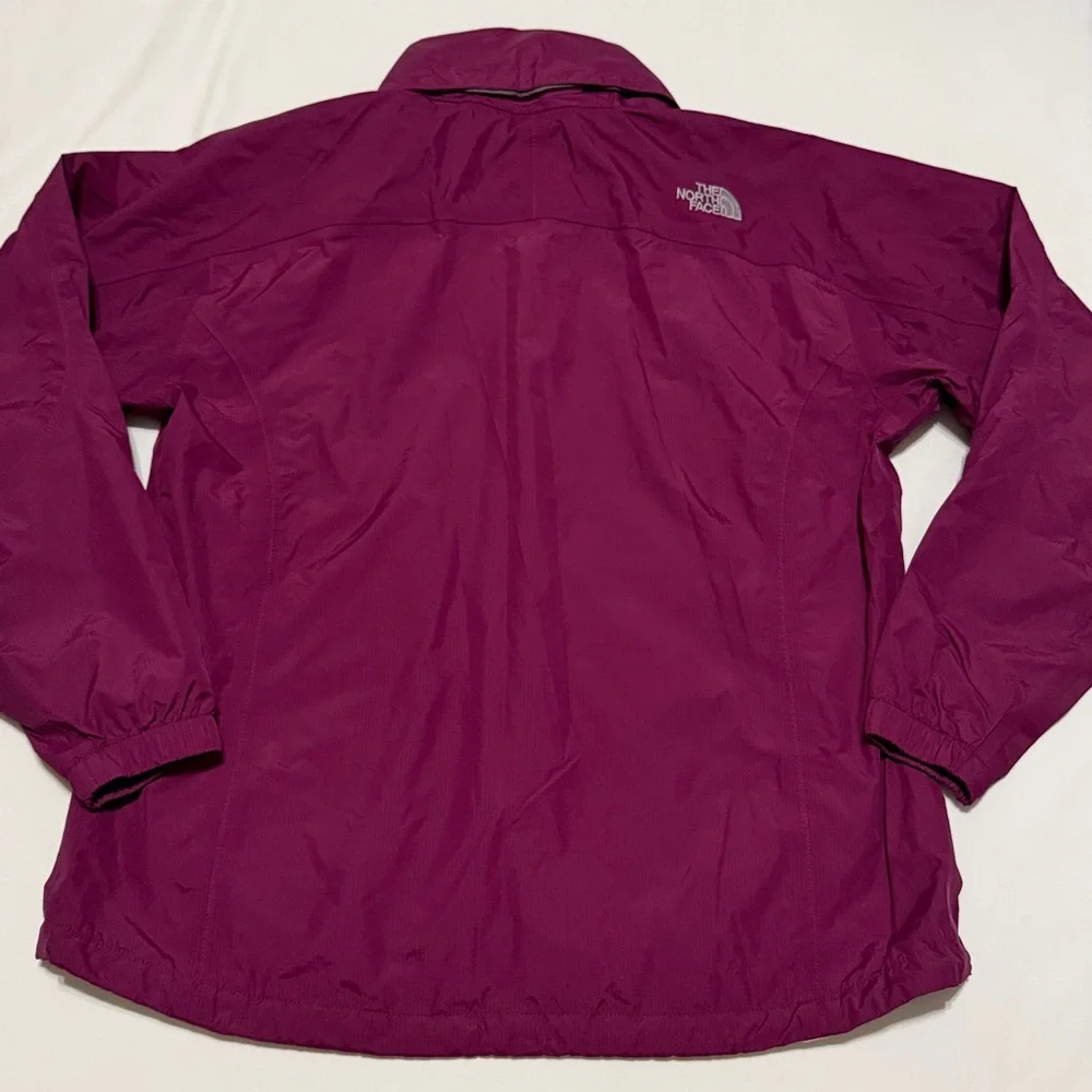 The North Face Women's Magenta Jacket with Packable Hoodie M - Picture 7 of 8